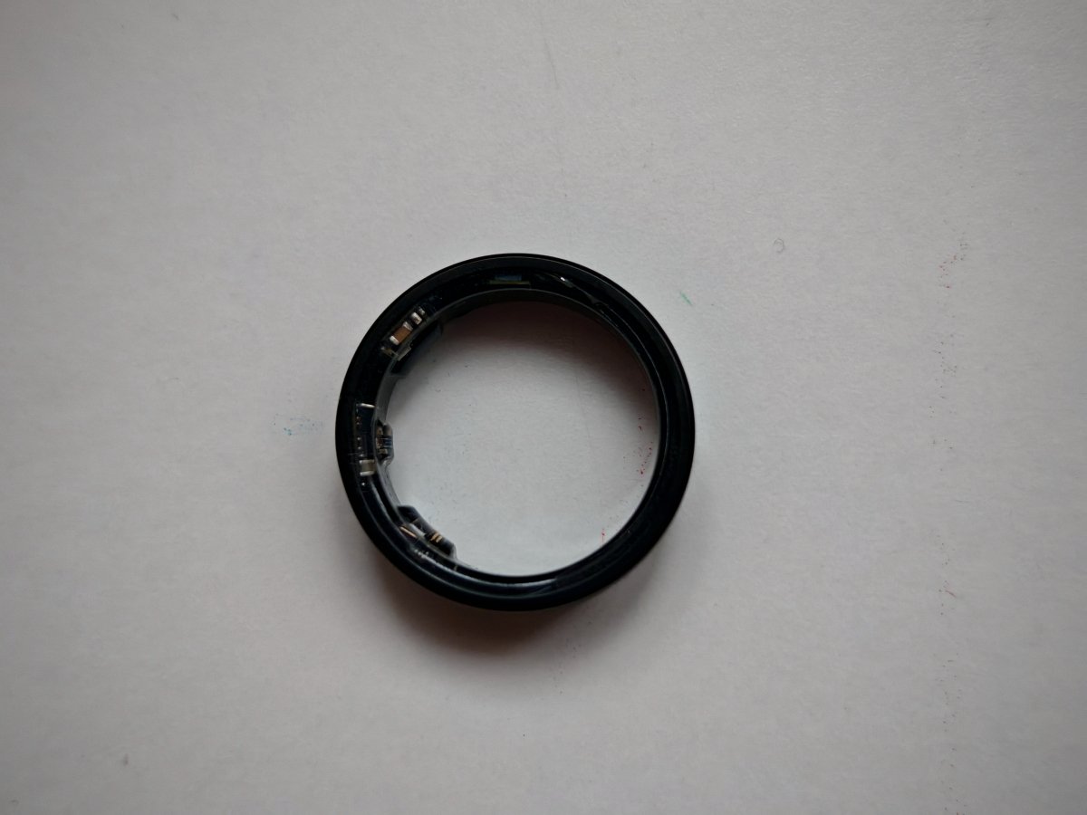 Samsung Galaxy Ring felülről