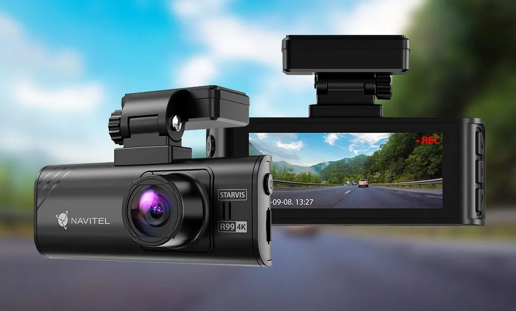 A Navitel R99 4K tesztje: adatok és felhasználói tapasztalatok a 4K felbontás, GPS és szuperkondenzátor mögött.