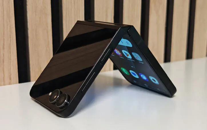 Samsung Galaxy Z Flip7 FE