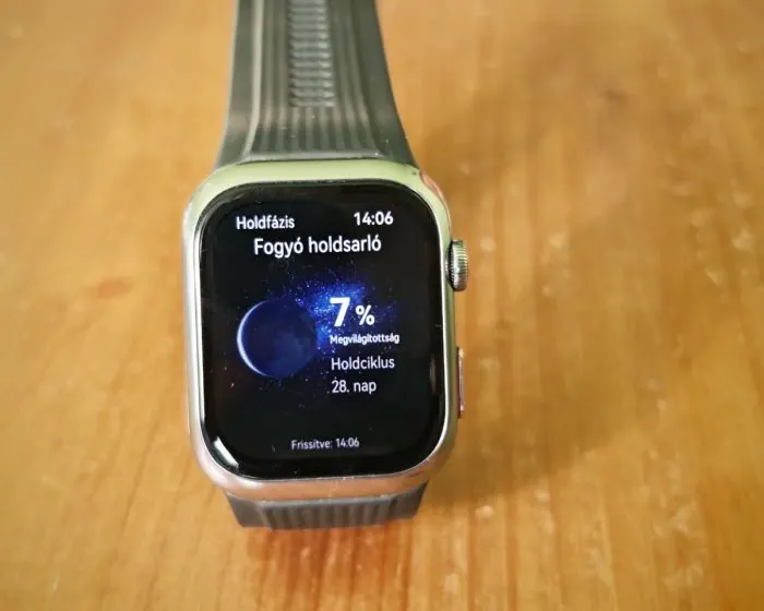 Huawei Watch D2 okosóra - kijelzőjén holdfázis megjelenítéssel