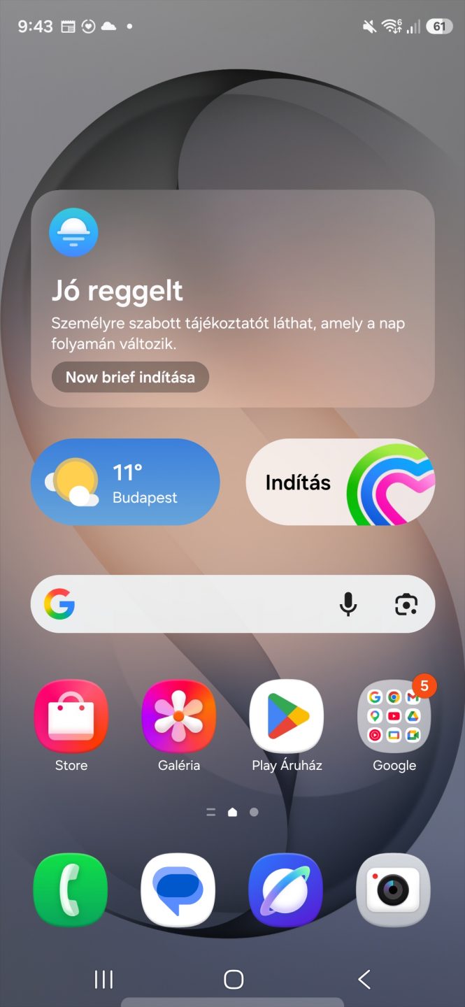 Samsung Galaxy kezdőképernyő a Now brief és időjárás widgettel, képernyőkép.