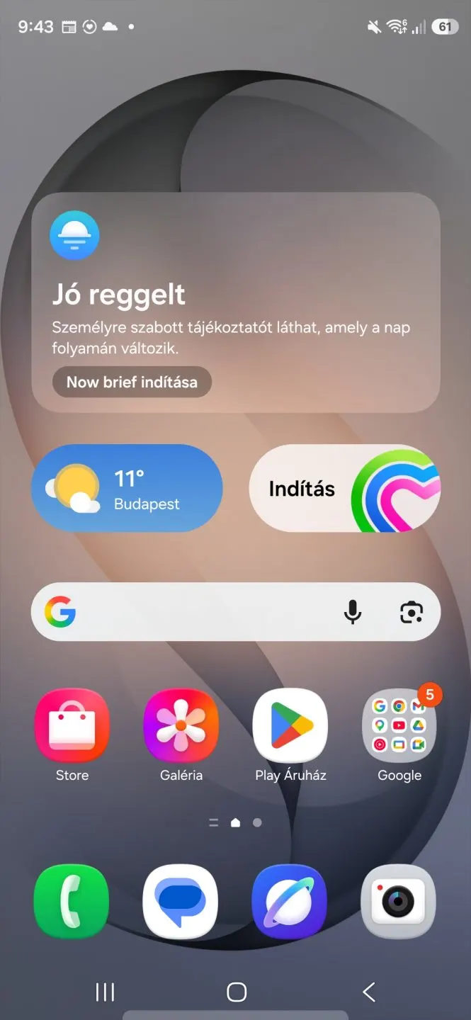 Samsung Galaxy kezdőképernyő a Now brief és időjárás widgettel, képernyőkép.