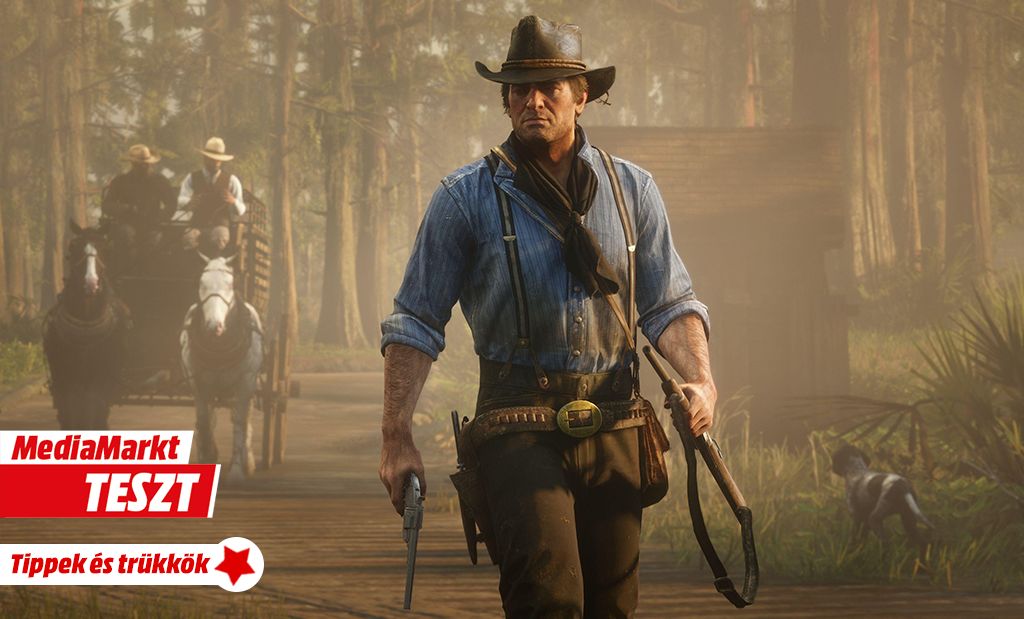 Red Dead Redemption 2 játék teszt és tippek: Arthur Morgan pisztollyal a kezében sétál egy lovaskocsi előtt.