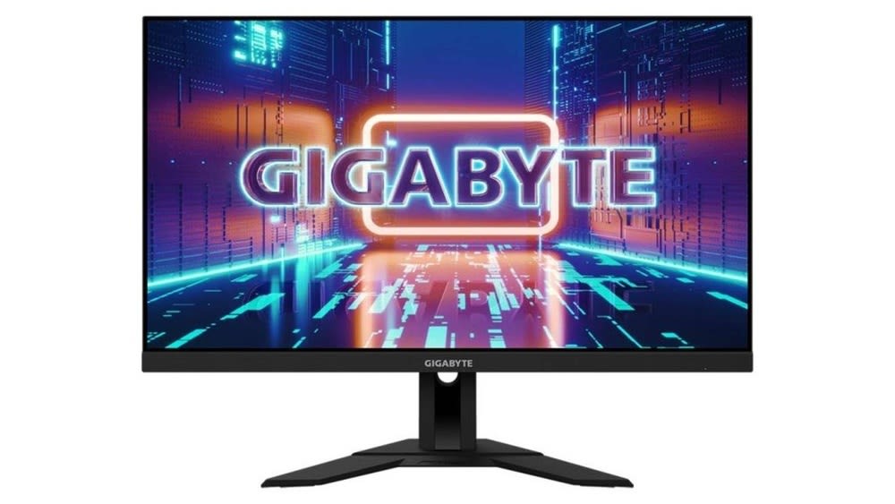 Der Monitor Gigabyte M28U steht vor einem weißen Hintergrund und zeigt das Gigabyte-Logo.