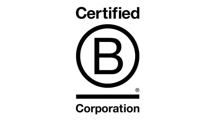 Text mit Informationen zur B Corporation und das zugehörige Logo in schwarzer Schrift.