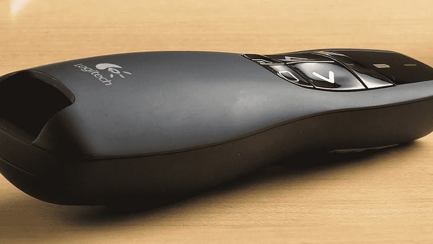 LOGITECH R400 Wireless Presenter schwarz