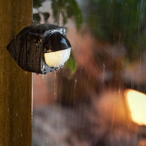 PHILIPS Hue Outdoor Sensor Bewegungsmelder isrt wetterfest