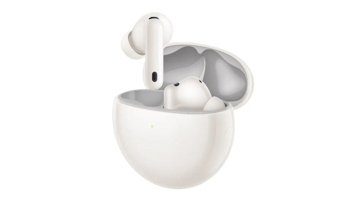 Die In-Ear-Kopfhörer Huawei FreeBuds 7i samt Ladecase vor weißem Hintergrund.