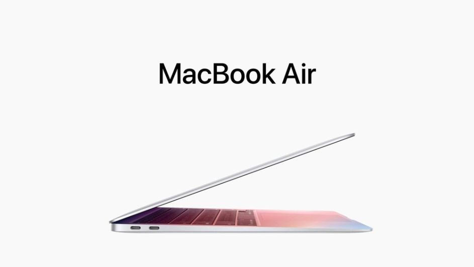 MacBook Air halb offen 