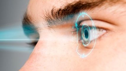 Biometrischer Scan eines Gesichts