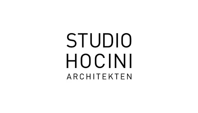Schwarzer Text auf weißem Hintergrund liest "STUDIO HOCINI ARCHITEKTEN" in Großbuchstaben.