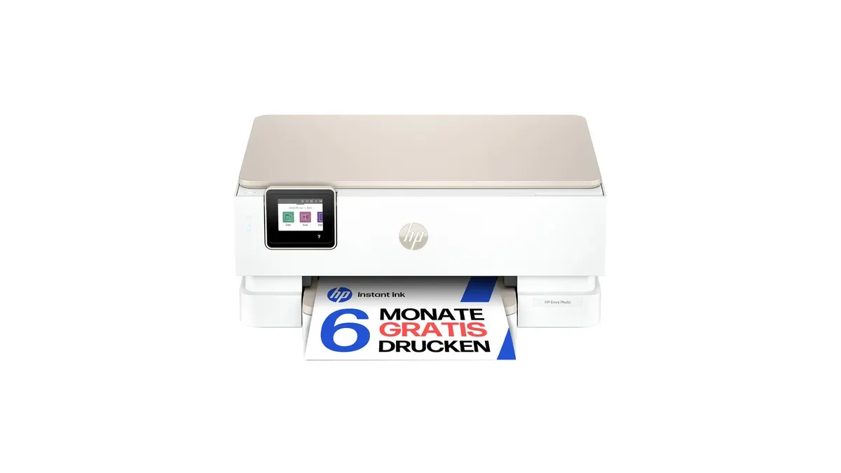 Der Multifunktionsdrucker HP Envy Photo 7930 vor einem weißen Hintergrund.
