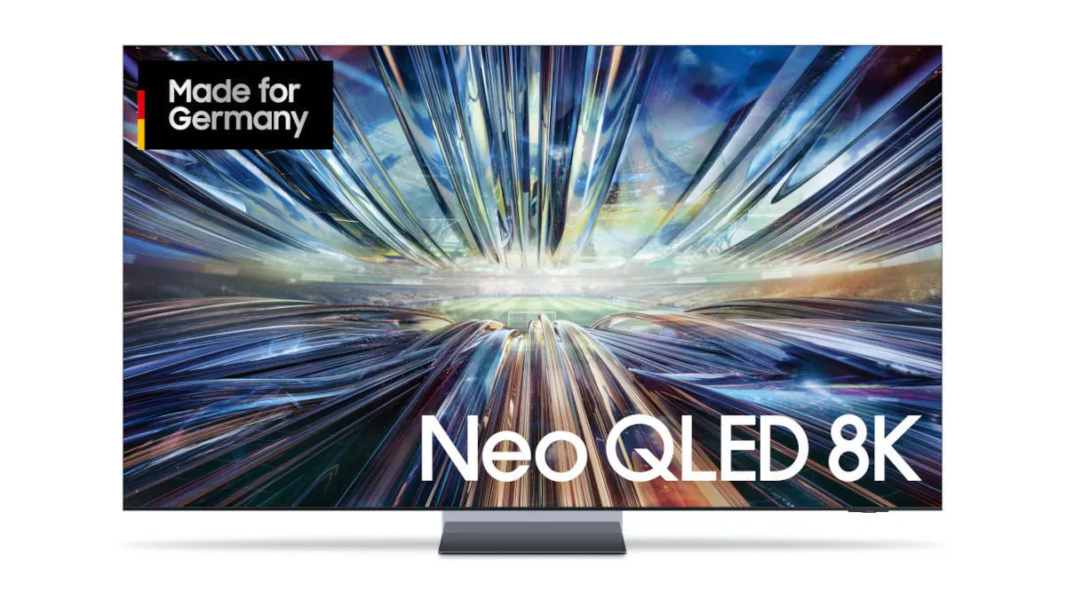 Flachbildfernseher mit der Aufschrift "Neo QLED 8K" und dem Schriftzug "Made for Germany" in der oberen linken Ecke.