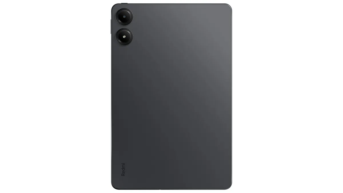 Das Xiaomi Redmi Pad Pro von der Rückseite vor weißem Hintergrund.
