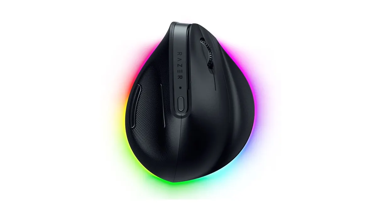 Die Razer Pro Click V2 Vertical Edition vor weißem Hintergrund.