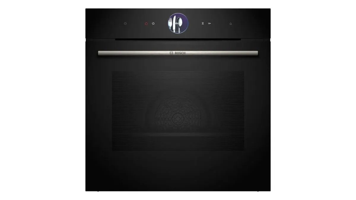 Der Backofen Bosch Serie 8 HSG7364B1 vor weißem Hintergrund.