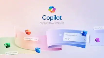 Das Logo von Copilot mit Office-App-Symbolen auf einem hellen Hintergrund. Es gibt Excel-, Powerpoint-, Outlook-, Word- und OneNote-Funktionen.