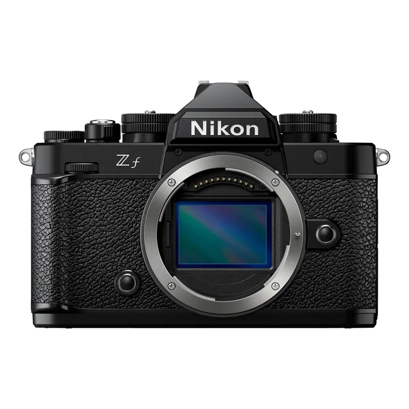 NIKON Z f Gehäuse Systemkamera, 8 cm Display Touchscreen, WLAN Nikon Z f Systemkamera in Schwarz, Frontalansicht mit offenem Bajonett und Vollformatsensor, Retro-Design im Stil der Nikon FM2 mit Messing-Einstellrädern.