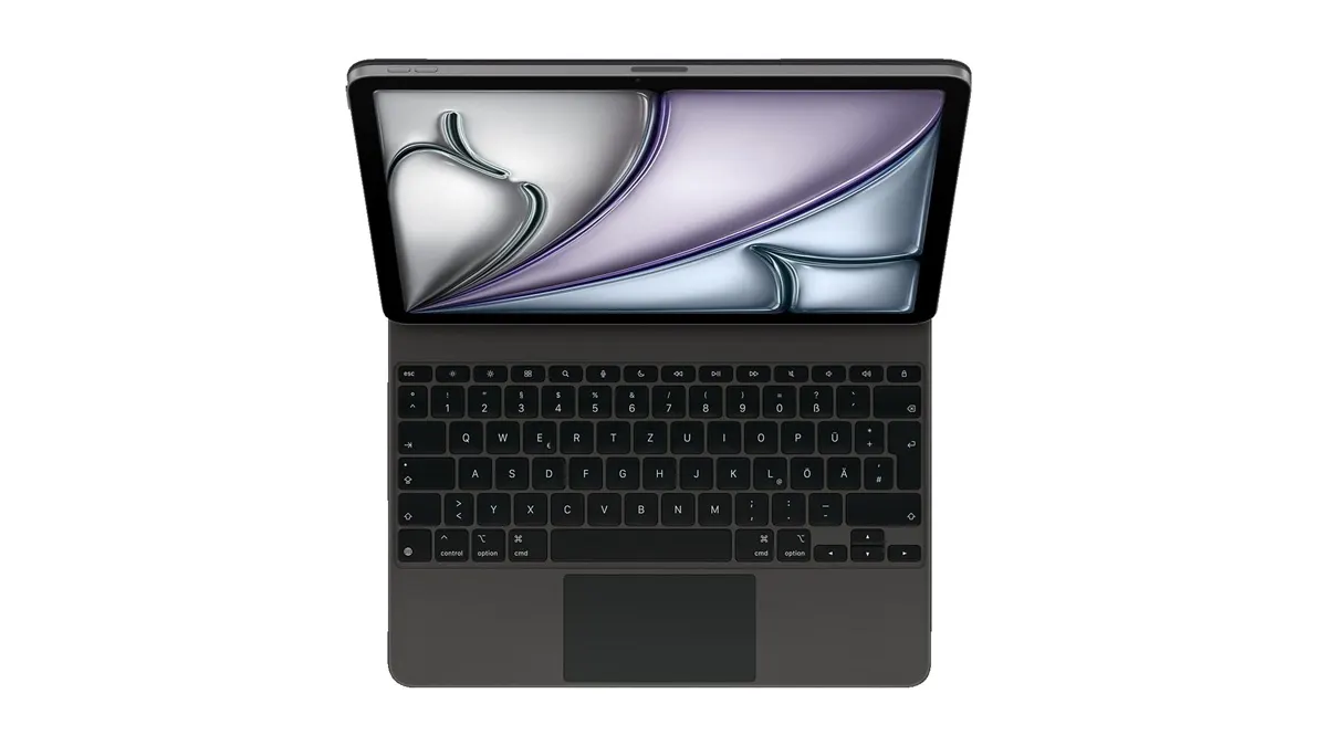 Das Magic Keyboard mit dem iPad Air vor weißem Hintergrund.