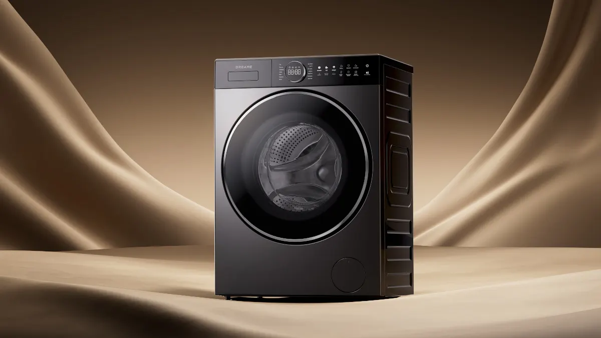 Die Waschmaschine Dreame Premium P5 steht vor einem hellbraunen Hintergrund.