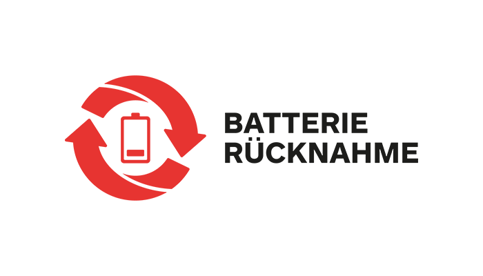 Rotes Recycling-Symbol mit drei Pfeilen, in der Mitte eine stilisierte Batterie. Daneben steht in schwarzer Schrift „Batterie Rücknahme“.