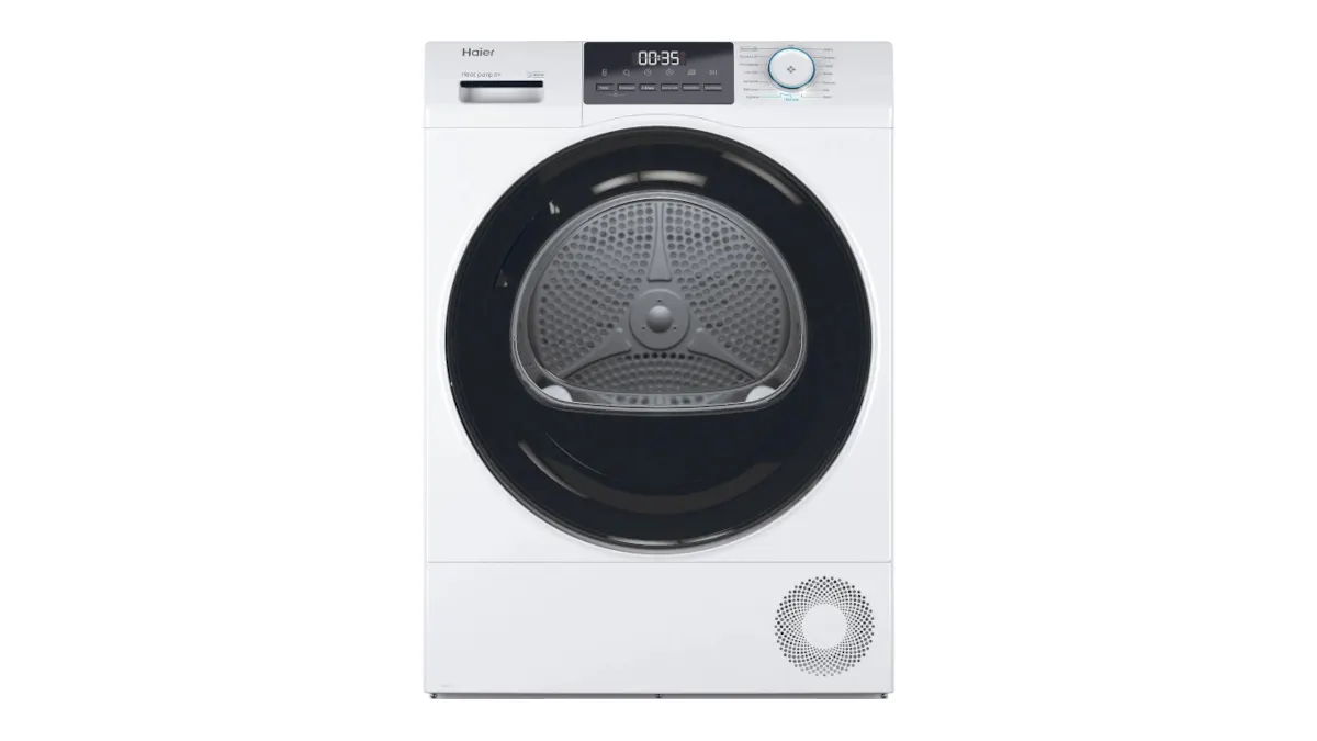 Der Wärmepumpentrockner Haier HD80-E929E-DE vor einem weißen Hintergrund.