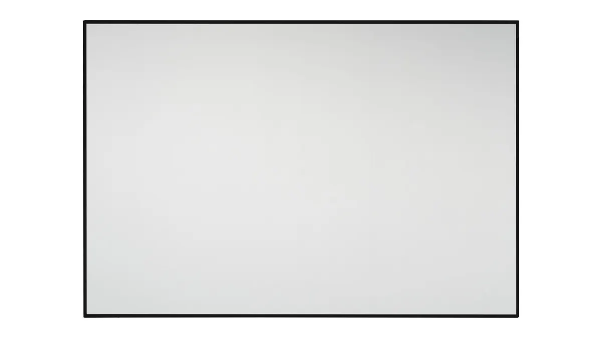 Die celexon HomeCinema Hochkontrastleinwand vor einem weißen Hintergrund.