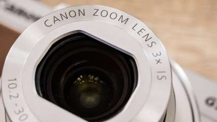 Eine Canon Zoom Lens, das Objektiv einer Canon-Digitalkamera.