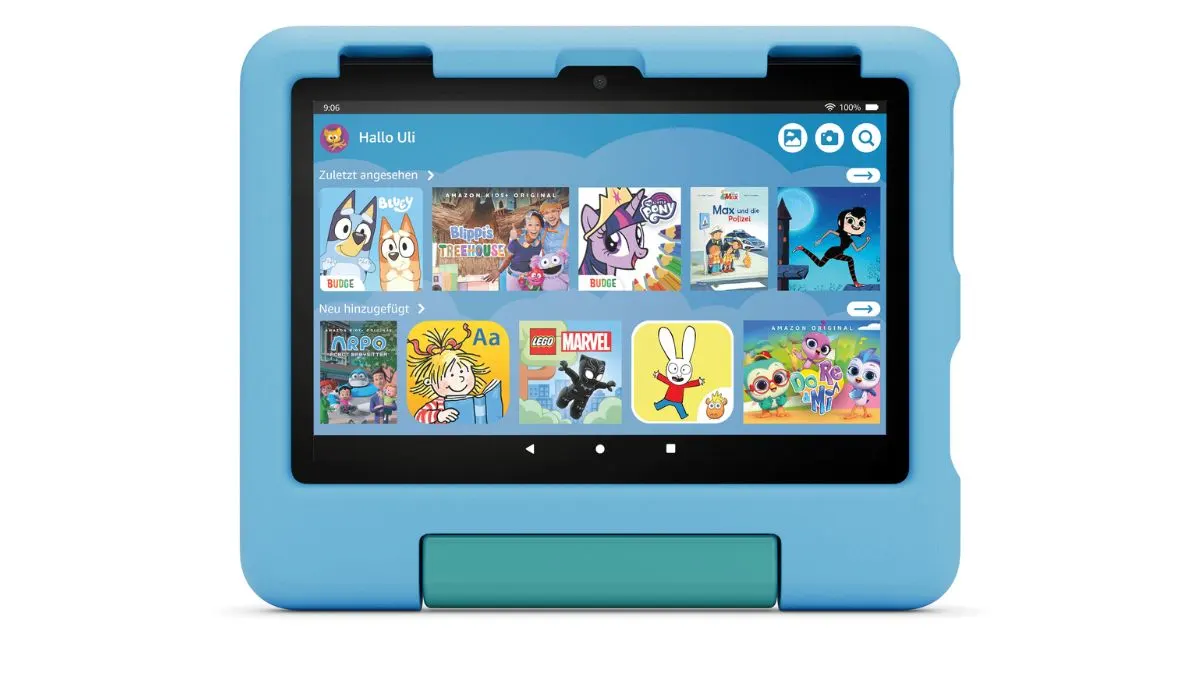 Das Kinder-Tablet Amazon Fire HD 8 Kids vor weißem Hintergrund.