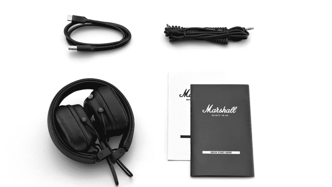 MARSHALL Major IV mit AUX-Kabel USB-Typ C Kabel und Benutzerhandbuch zu sehen