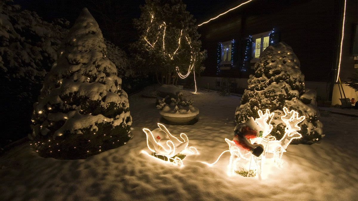 Lichterketten am Weihnachtsbaum: Sicher und besinnlich
