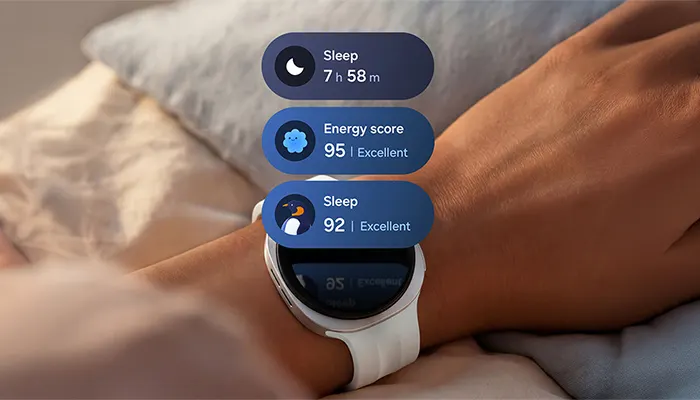 SAMSUNG Galaxy Watch9 40 Smartwatches Aluminium Nitrilkautschuk, 130-180 mm, Creme Galaxy Watch9 am Handgelenk mit Schlaf-Score, Energy Score und Schlafdauer auf dem Display für umfassende Gesundheitsanalysen.