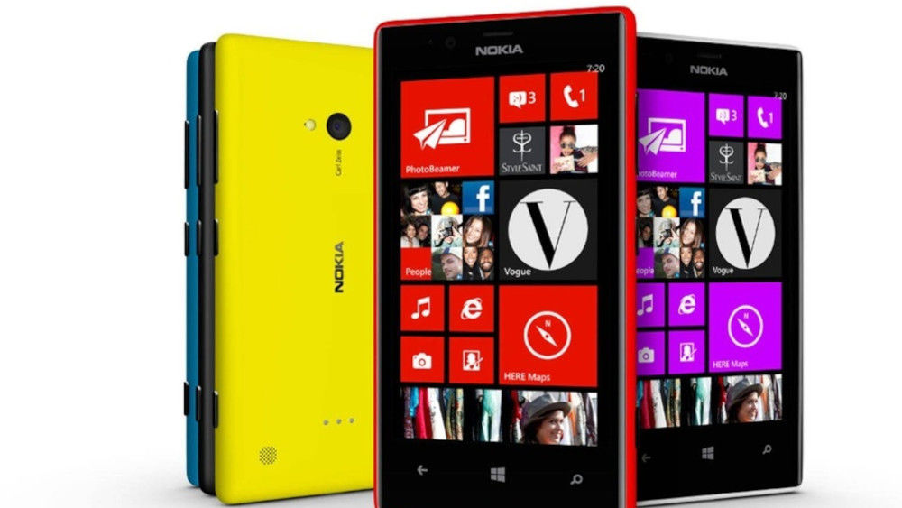 Es sind drei Smartphones mit Windows Phone zu sehen.