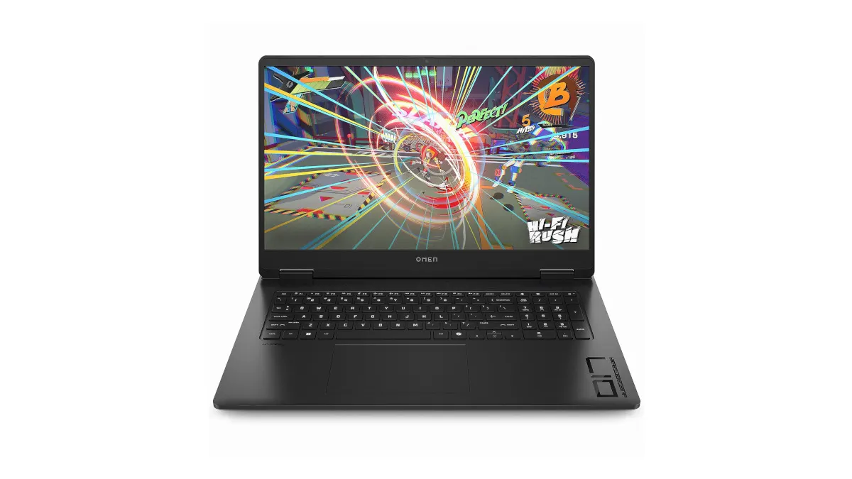 Der Gaming-Laptop HP Omen 17 vor einem weißen Hintergrund.