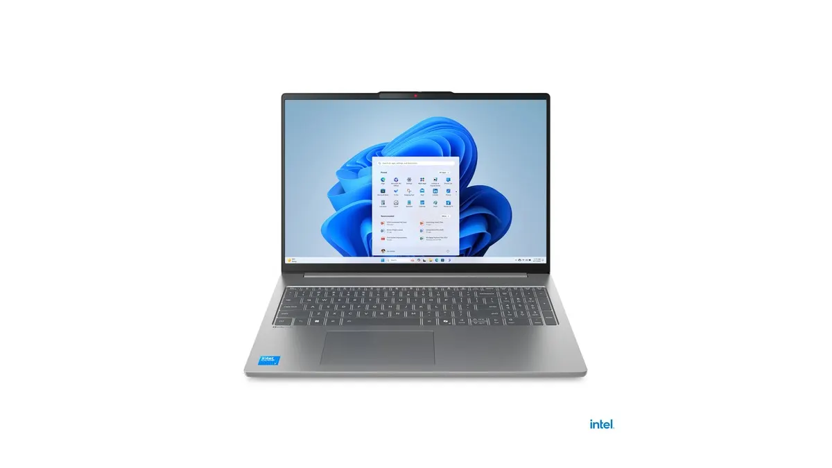 Das Lenovo IdeaPad Slim 5 vor weißem Hintergrund.