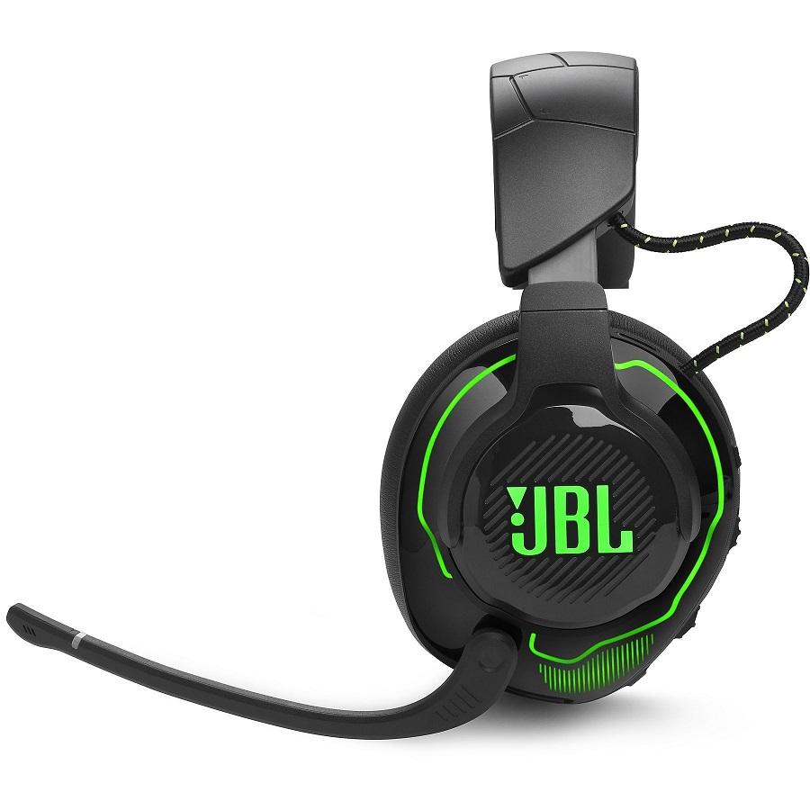 Schwarzes JBL-Headset mit grünem Akzent und Mikrofonarm auf weißem Hintergrund.