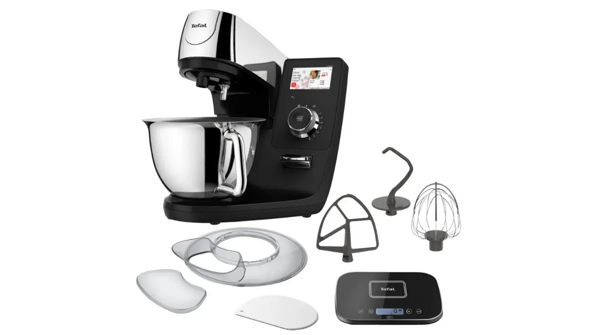 Die Küchenmaschine Tefal I-Coach Touch vor weißem Hintergrund.