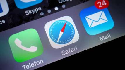 iPhone-Display mit Telefon-Safari-Mail
