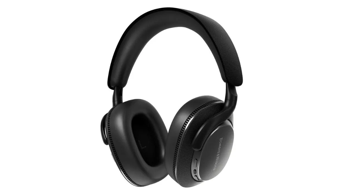 Der Over-Ear-Kopfhörer Bowers & Wilkins Px7 S3 vor weißem Hintergrund.