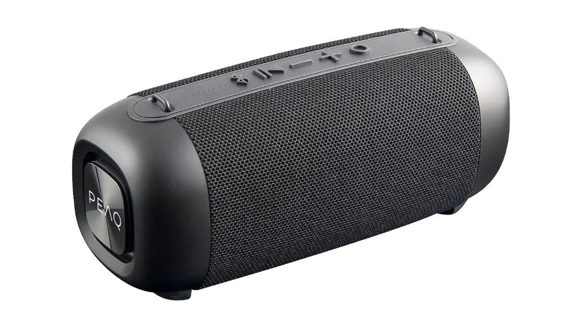 Der Bluetooth-Lautsprecher PEAQ PPA 405 vor weißem Hintergrund.