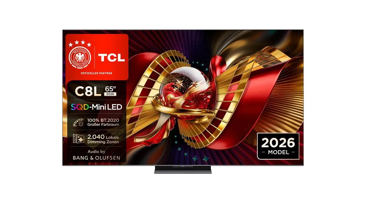 Der Fernseher TCL 65C8L vor einem weißen Hintergrund.