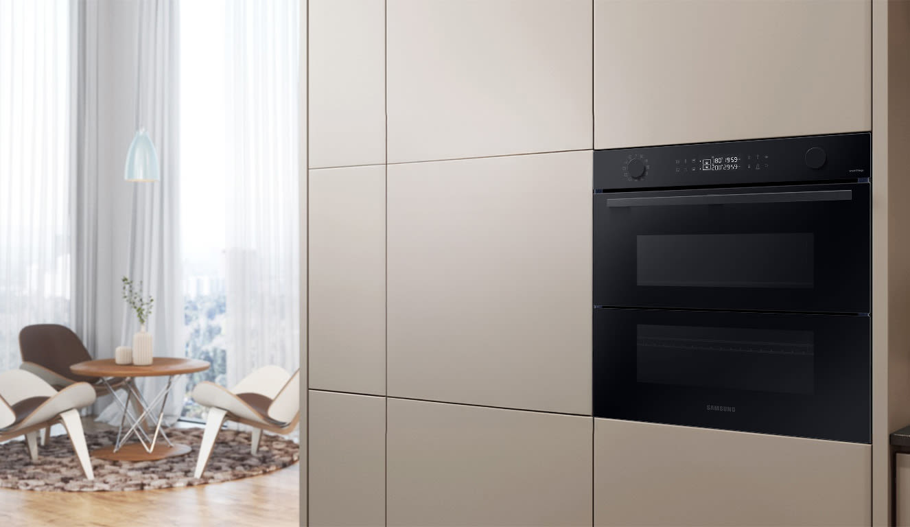 A SAMSUNG Dual Cook Flex beépíthető sütő egy modern konyhában.