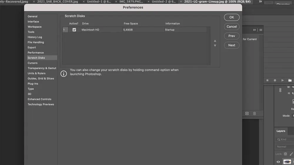 Photoshop-Fenster zeigt Voreinstellungen. Links ist ein Menü mit Optionen wie "Scratch-Disks". Rechts sind Einstellungen für "Macintosh HD" mit freiem Speicherplatz und Schaltflächen zum Bestätigen.