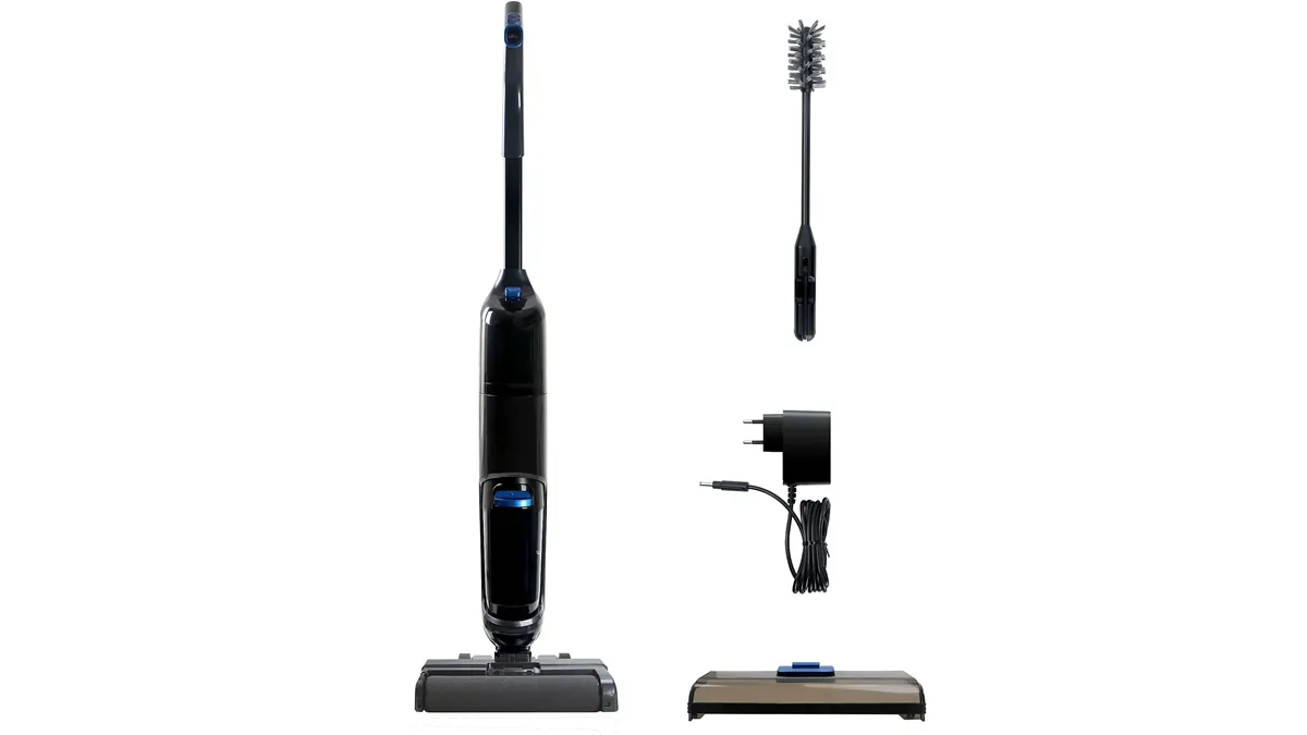 Der KOENIC KVRWD 21624 steht vor einem weißen Hintergrund. Daneben ist das mitgelieferte Zubehör zu sehen.