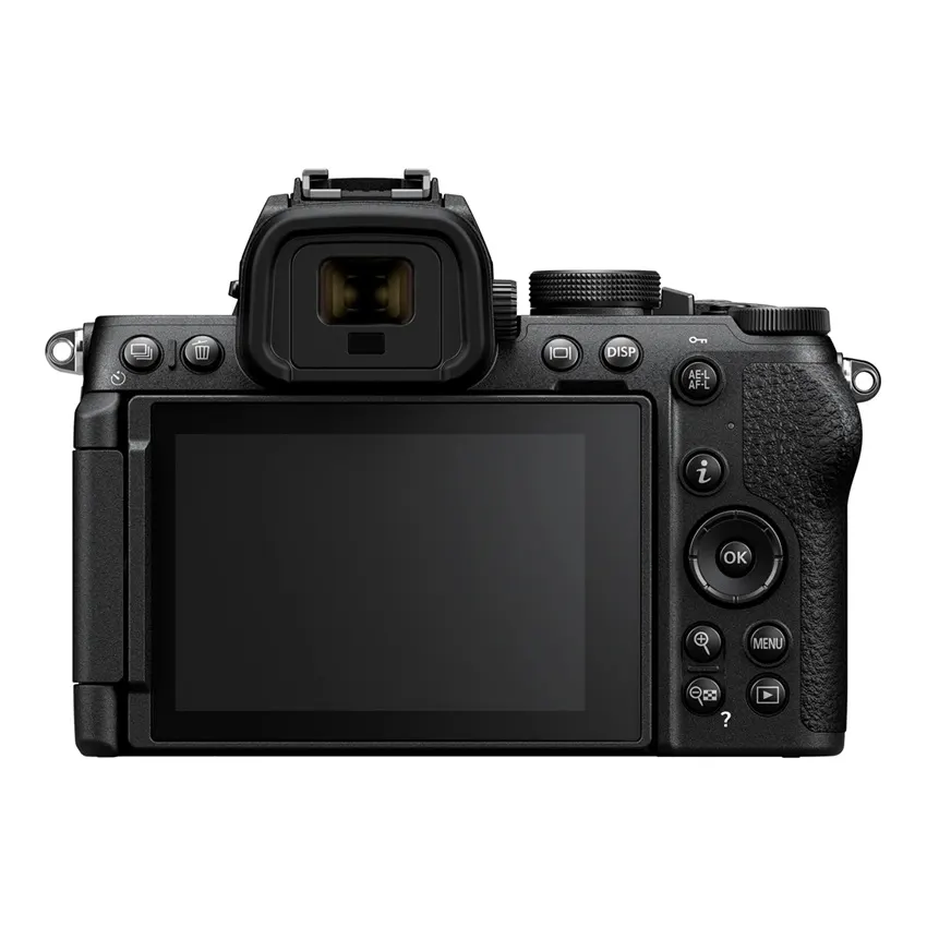 NIKON Z50II Kit Systemkamera mit Objektiv 18-140mm, 8 cm Display Touchscreen, WLAN NIKON Z50II Kit Systemkamera mit Objektiv, Rückansicht mit elektronischem Sucher, großem Display und Bedienelementen.