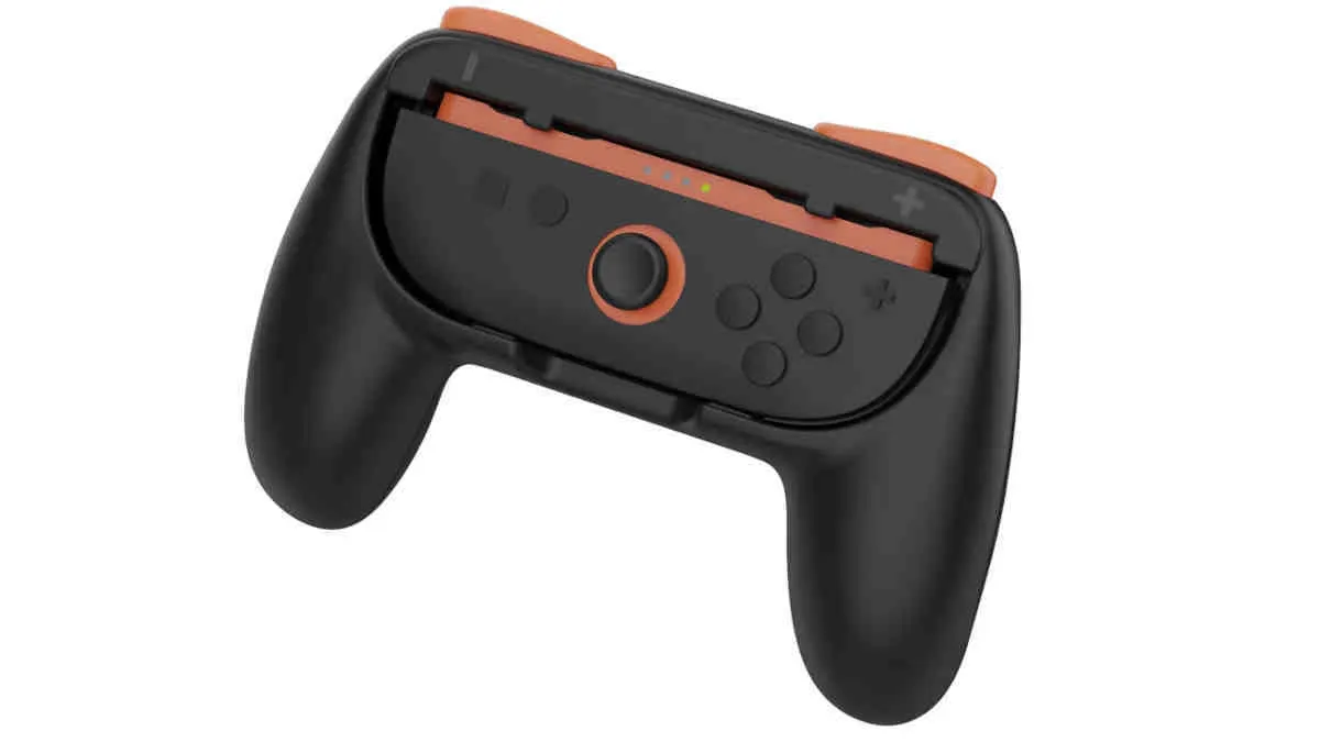 Ein Controller-Griff von ISY mit eingelegtem Joy-Con vor weißem Hintergrund.