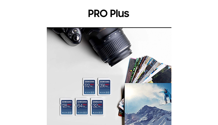 Kamera, Objektiv, Samsung Speicherkarten (512, 256, 128, 64, 32 GB) und Fotos auf weißem Hintergrund. Text "PRO Plus" oben.