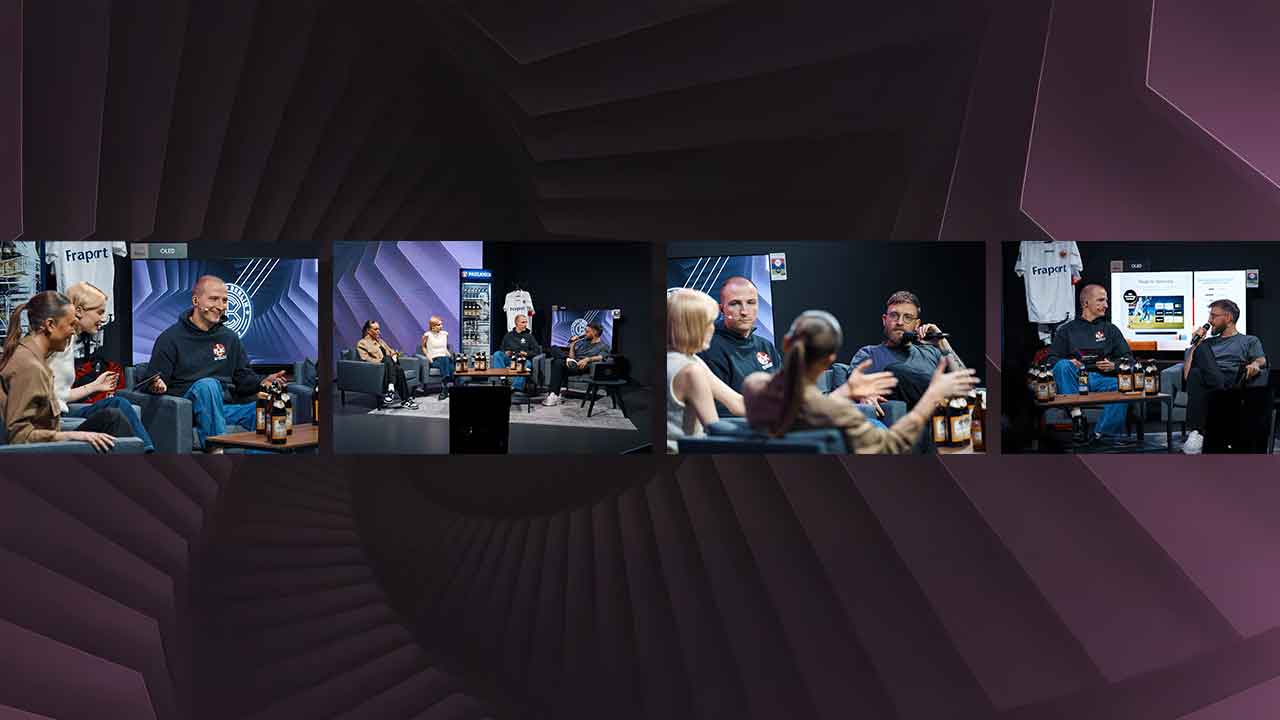 Bild-Collage: Talkrunde auf Sesseln, Couchtisch mit Flaschen, Monitor, Kühlschrank und an der Wand hängende Fußballtrikots vor violettem Hintergrund.