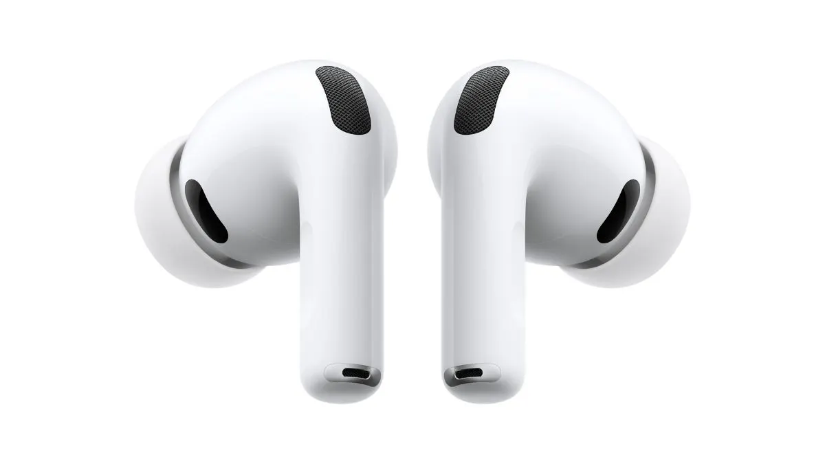 Die In-Ear-Kopfhörer Apple AirPods Pro 3 vor weißem Hintergrund.