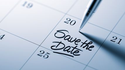 Kalender, in welchem "Save the Date" steht.